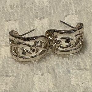 Elegant Silver Tone Hoop Earrings